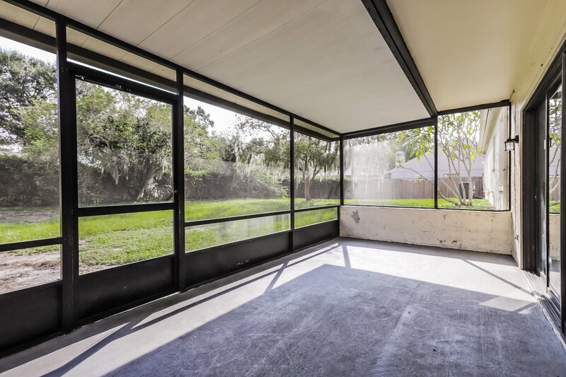 2,350/Mo, 1421 Peachfield Drive Valrico, FL 33596 Sun Room View