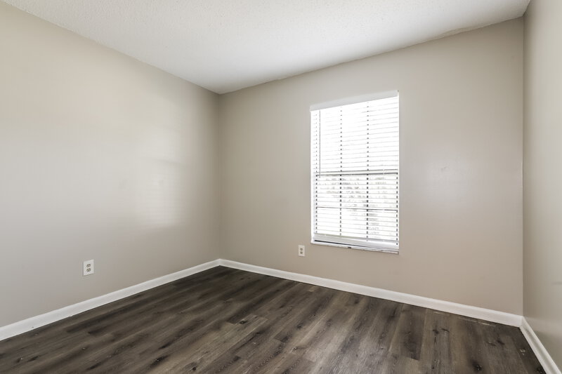 2,350/Mo, 1421 Peachfield Drive Valrico, FL 33596 Bedroom View 2