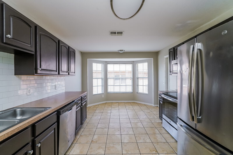 2,055/Mo, 10312 Fairchild Road Spring Hill, FL 34608 Kitchen View