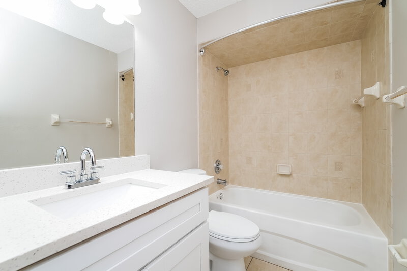 2,055/Mo, 10312 Fairchild Road Spring Hill, FL 34608 Bathroom View