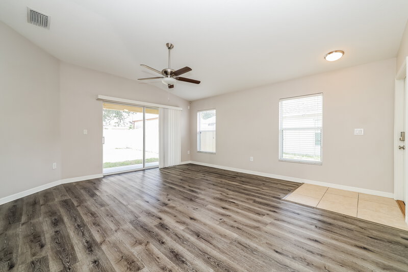 2,030/Mo, 7338 Lumber Port Dr Ruskin, FL 33573 Living Room View
