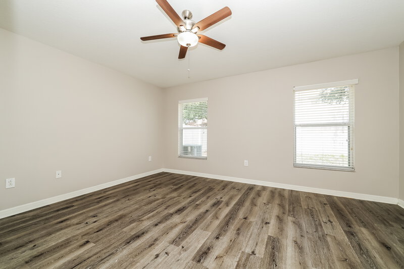 2,030/Mo, 7338 Lumber Port Dr Ruskin, FL 33573 Main Bedroom View 2