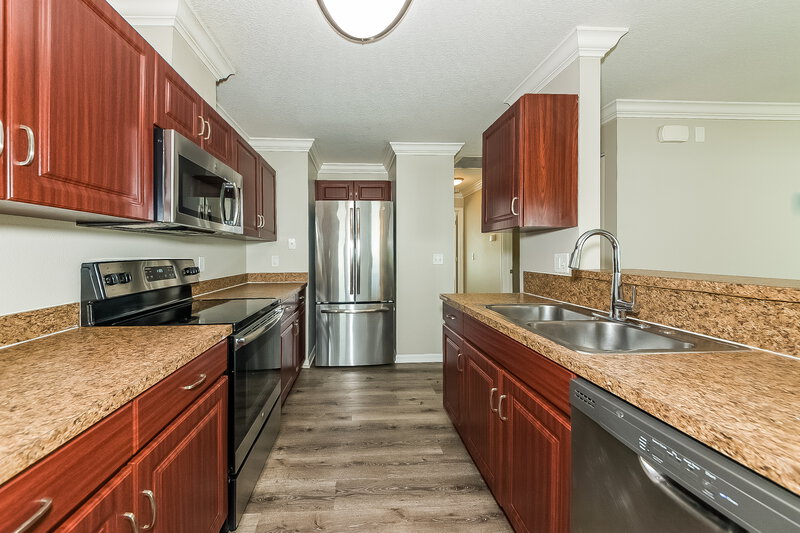1,940/Mo, 1918 Peaceful Palm St Ruskin, FL 33570 Kitchen View