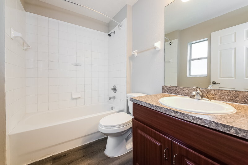 1,940/Mo, 1918 Peaceful Palm St Ruskin, FL 33570 Main Bathroom View