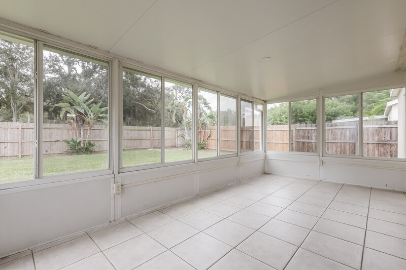 2,035/Mo, 12438 Dawn Vista Drive Riverview, FL 33578 Sun Room View