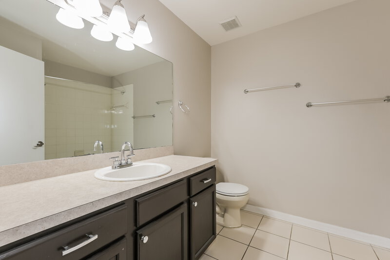 2,035/Mo, 12438 Dawn Vista Drive Riverview, FL 33578 Bathroom View