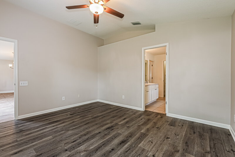 2,345/Mo, 10428 Hunters Haven Blvd Riverview, FL 33578 Main Bedroom View 2
