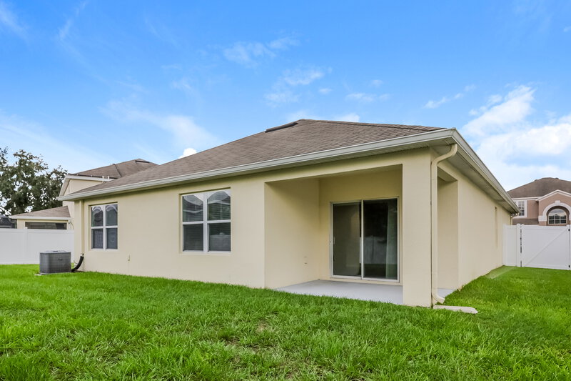 2,105/Mo, 3781 Bramblewood Loop Spring Hill, FL 34609 Rear View