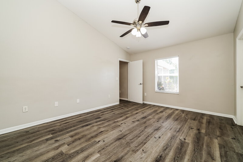 1,915/Mo, 206 Lookout Dr Apollo Beach, FL 33572 Main Bedroom View 2