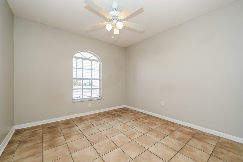 1,915/Mo, 206 Lookout Dr Apollo Beach, FL 33572 Bedroom View 3