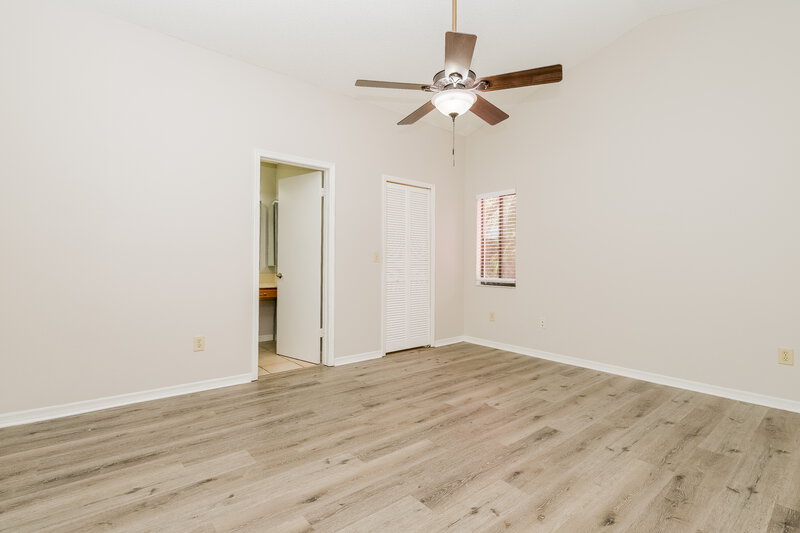 1,955/Mo, 1604 Spinning Wheel Dr Lutz, FL 33559 Main Bedroom View 2