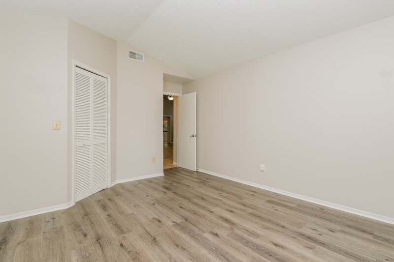 1,955/Mo, 1604 Spinning Wheel Dr Lutz, FL 33559 Bedroom View 2