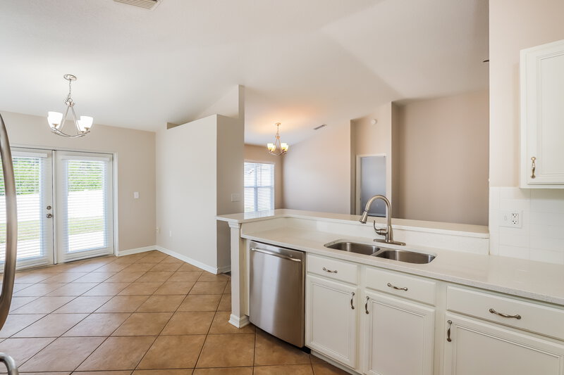 2,410/Mo, 11306 Yeager Ct Riverview, FL 33578 Kitchen View 3