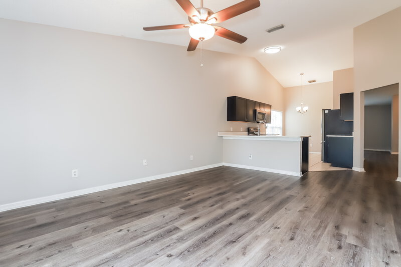 3,670/Mo, 1011 Hardwood Dr Valrico, FL 33596 Living Room View 2