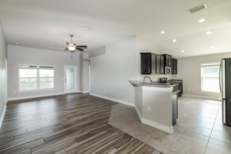 2,190/Mo, 13255 Niti Dr Hudson, FL 34669 Living Room View 3