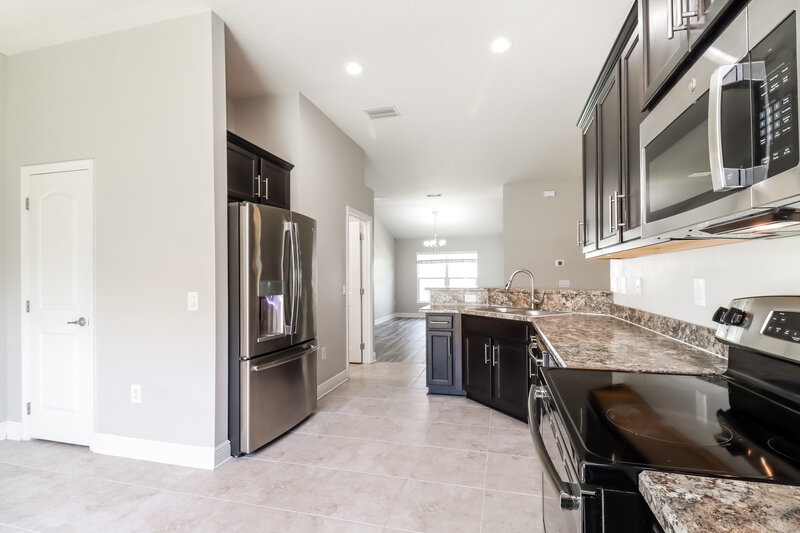 2,190/Mo, 13255 Niti Dr Hudson, FL 34669 Kitchen View 2