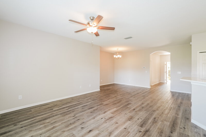 2,030/Mo, 748 Star Pointe Dr Seffner, FL 33584 Living Room View