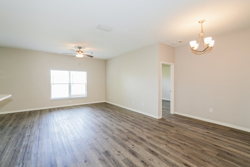 2,030/Mo, 748 Star Pointe Dr Seffner, FL 33584 Living Room View 2