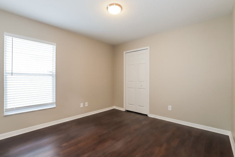 3,220/Mo, 748 Cape Cod Cir Valrico, FL 33594 Bedroom View