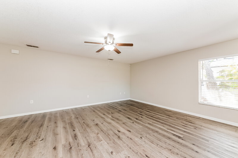 1,975/Mo, 1316 Bayou Pass Dr Ruskin, FL 33570 Living Room View