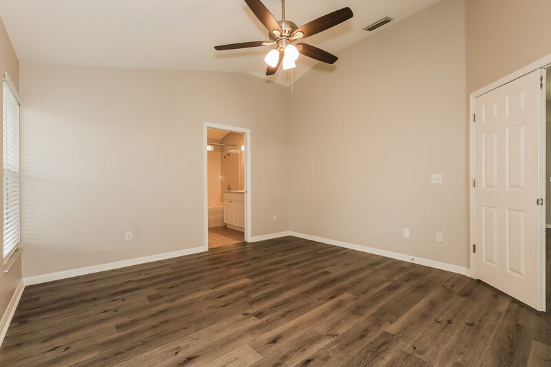 2,195/Mo, 6514 Summer Cove Dr Riverview, FL 33578 Main Bedroom View 2