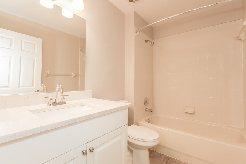 2,195/Mo, 6514 Summer Cove Dr Riverview, FL 33578 Bathroom View