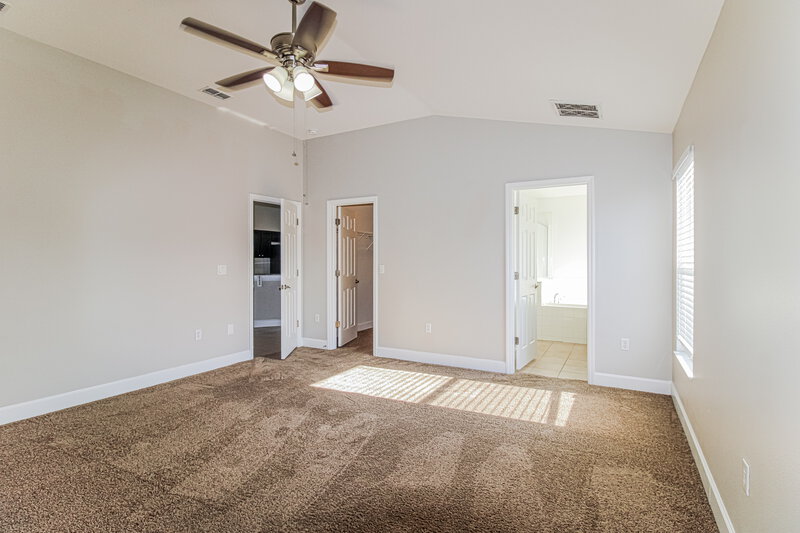 2,030/Mo, 5235 Greystone Dr Spring Hill, FL 34609 Main Bedroom View