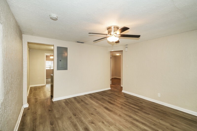 1,910/Mo, 1809 East Sitka Street Tampa, FL 33604 Living Room View 2