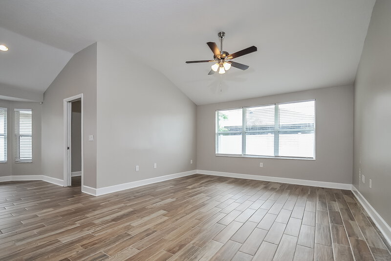 2,045/Mo, 451 Stone Briar Dr Ruskin, FL 33570 Living Room View