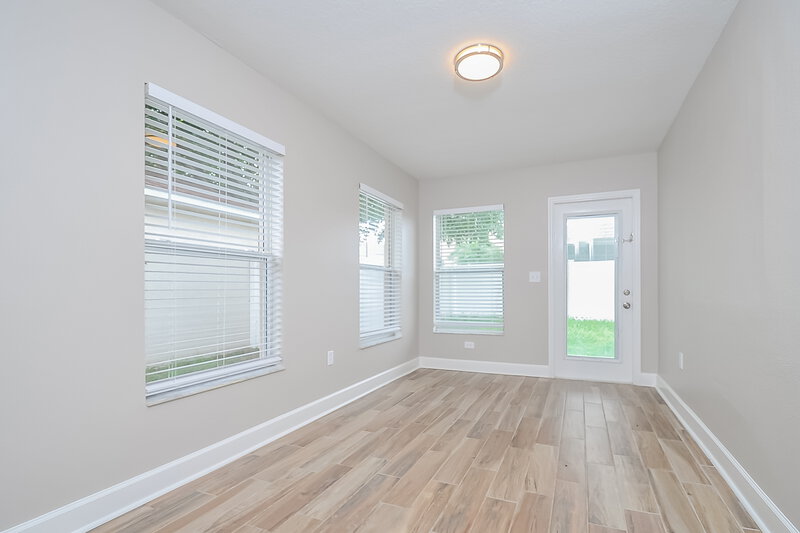 2,045/Mo, 451 Stone Briar Dr Ruskin, FL 33570 Dining Room View