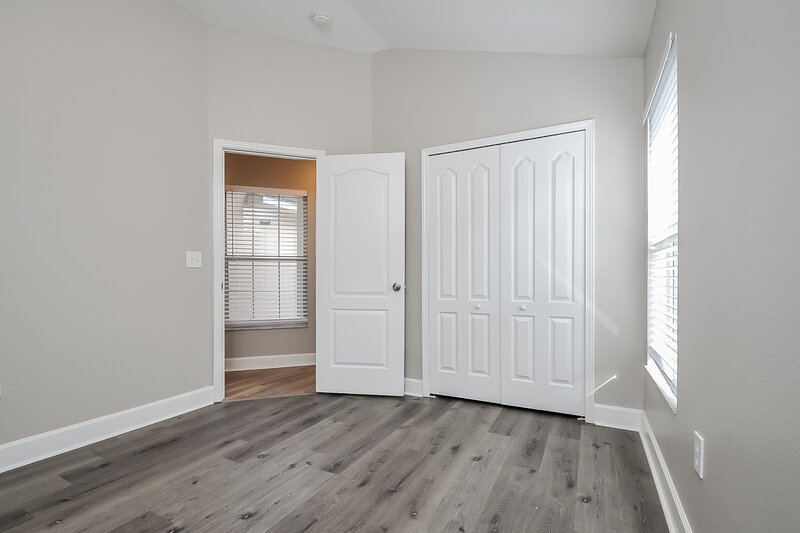 2,045/Mo, 451 Stone Briar Dr Ruskin, FL 33570 Bedroom View 4