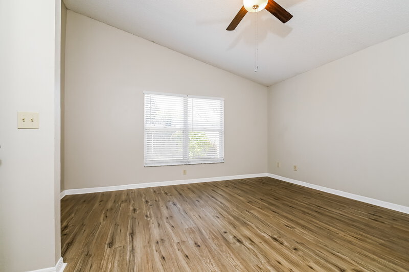 2,205/Mo, 552 Beth Ann St Valrico, FL 33594 Main Bedroom View