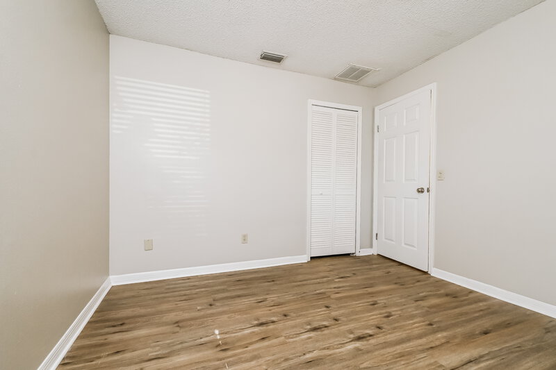 2,205/Mo, 552 Beth Ann St Valrico, FL 33594 Bedroom View