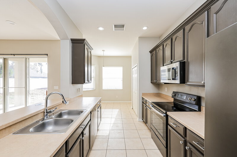 1,925/Mo, 16326 Laurel Garden Ct Spring Hill, FL 34610 Kitchen View
