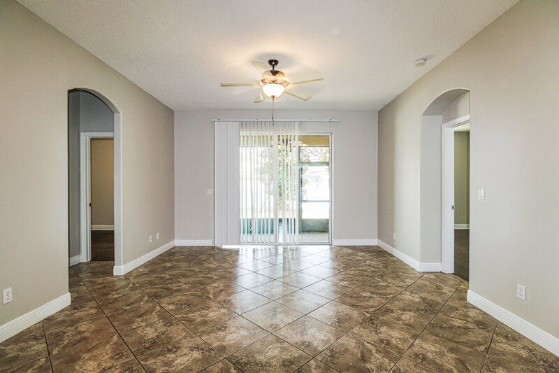2,355/Mo, 12307 Cricklewood Dr Spring Hill, FL 34610 Living Room View 2