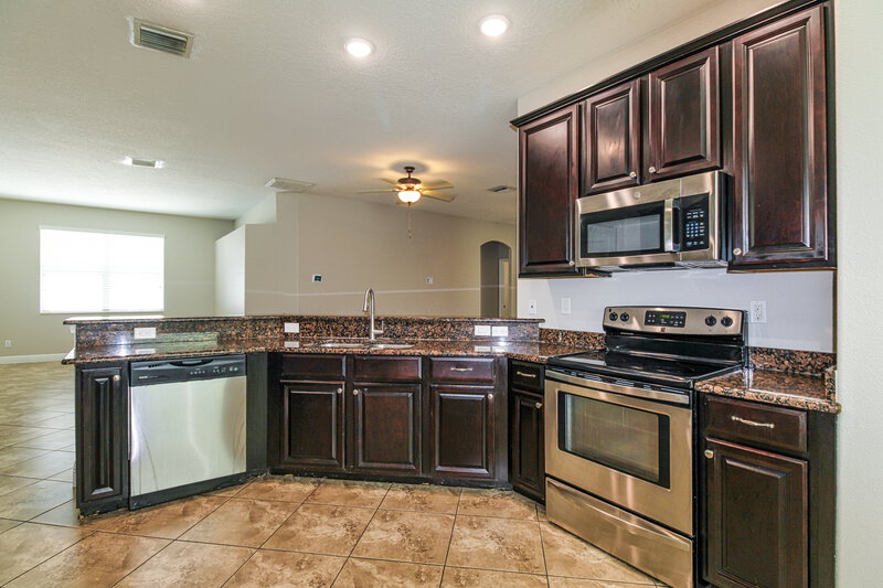2,355/Mo, 12307 Cricklewood Dr Spring Hill, FL 34610 Kitchen View 2