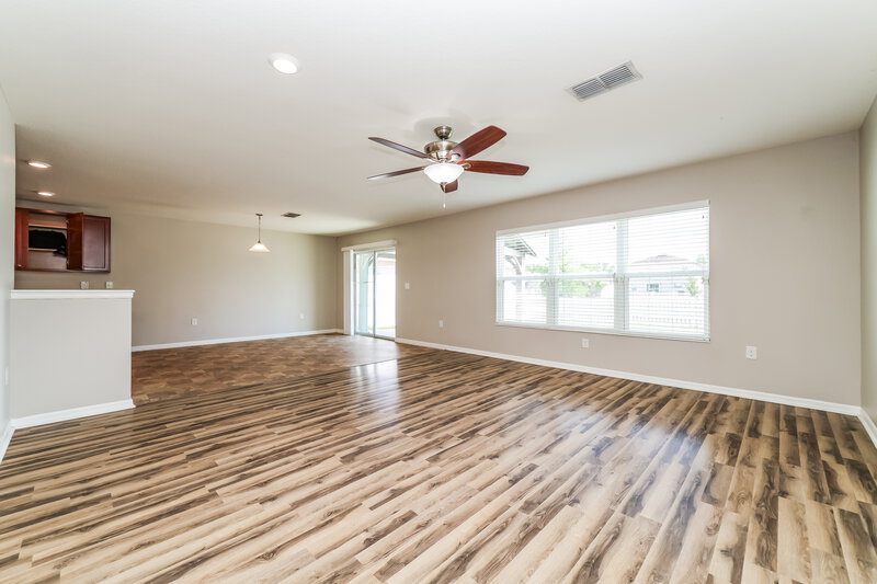 2,280/Mo, 10635 Laguna Plains Drive Riverview, FL 33578 Living Room View