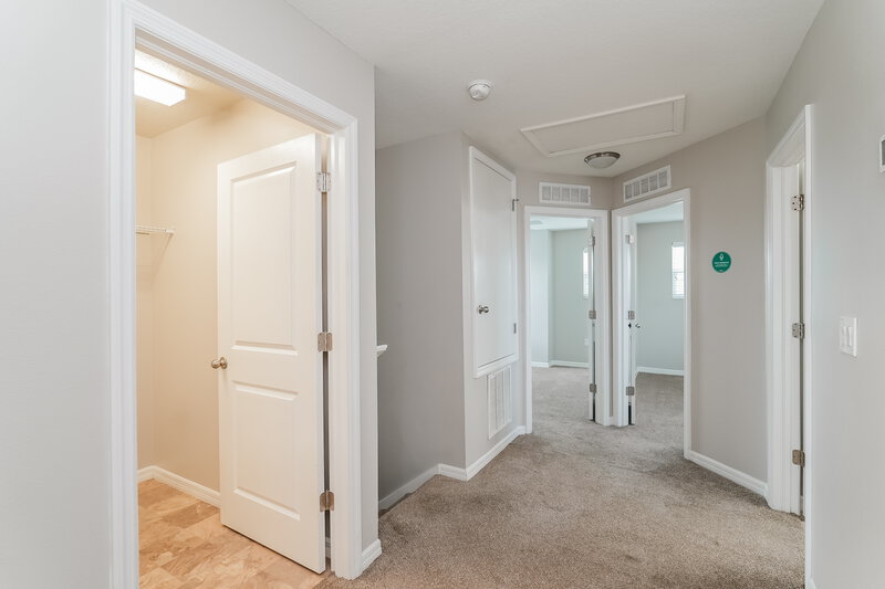 2,400/Mo, 10635 Laguna Plains Drive Riverview, FL 33578 Loft View