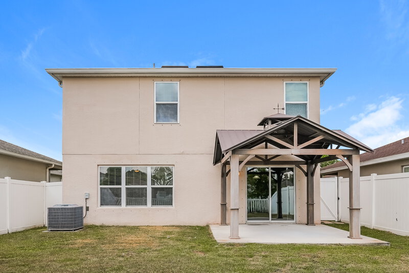 2,400/Mo, 10635 Laguna Plains Drive Riverview, FL 33578 Rear View