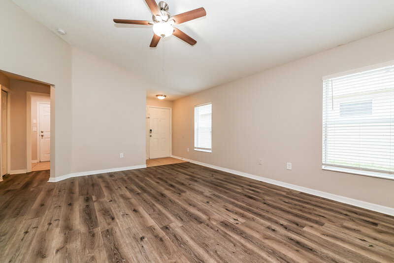 1,870/Mo, 10323 Holland Rd Riverview, FL 33578 Living Room View
