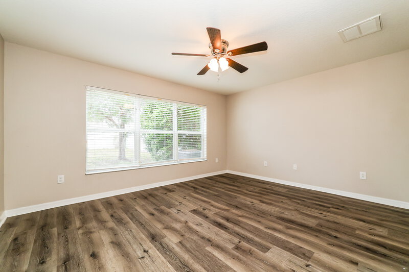 1,870/Mo, 10323 Holland Rd Riverview, FL 33578 Main Bedroom View