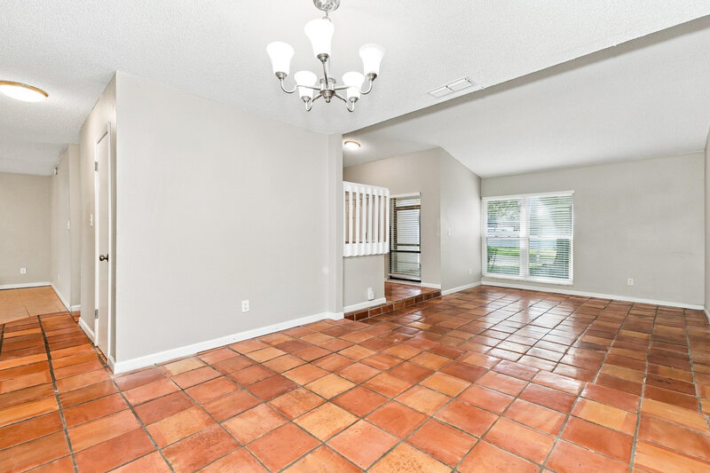 2,580/Mo, 1206 Letona Ln Valrico, FL 33596 Dining Room View 2