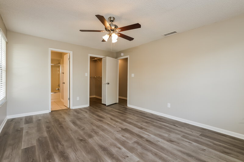 2,595/Mo, 1206 Letona Ln Valrico, FL 33596 Main Bedroom View