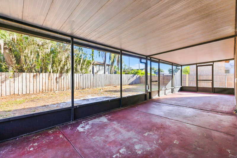 2,580/Mo, 1206 Letona Ln Valrico, FL 33596 Screen Porch View