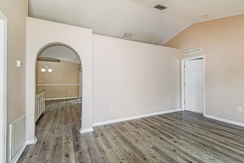 2,025/Mo, 14017 Tudor St Spring Hill, FL 34609 Living Room View