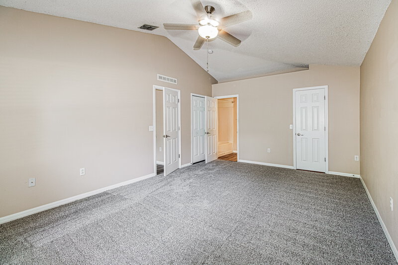 2,025/Mo, 14017 Tudor St Spring Hill, FL 34609 Main Bedroom View