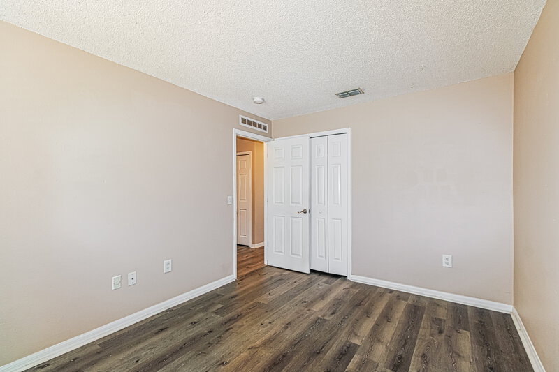 2,025/Mo, 14017 Tudor St Spring Hill, FL 34609 Bedroom View 2