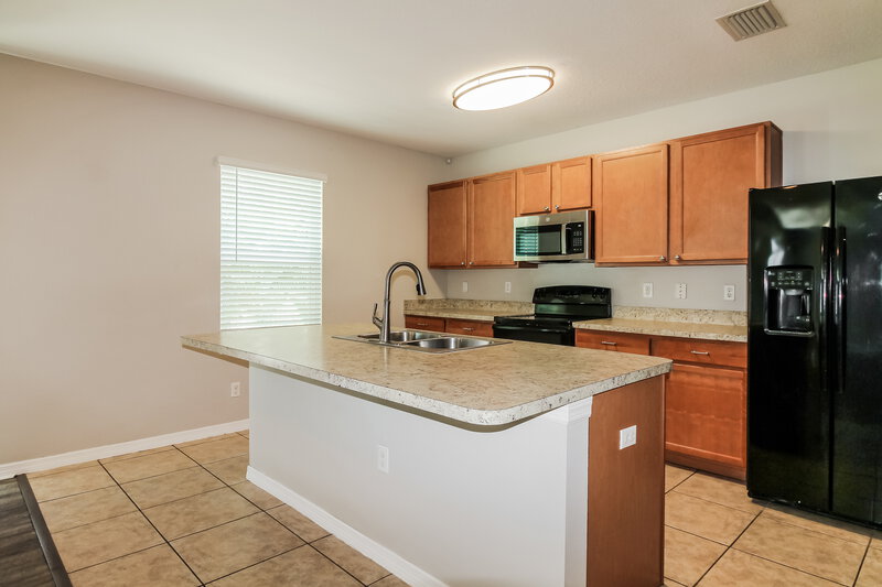 3,600/Mo, 14471 Finsbury Drive Spring Hill, FL 34609 Kitchen View 2