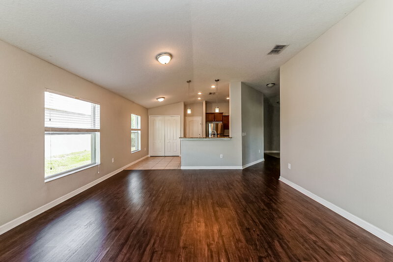 1,935/Mo, 1339 Pasadena Bloom Ln Ruskin, FL 33570 Dining Room View