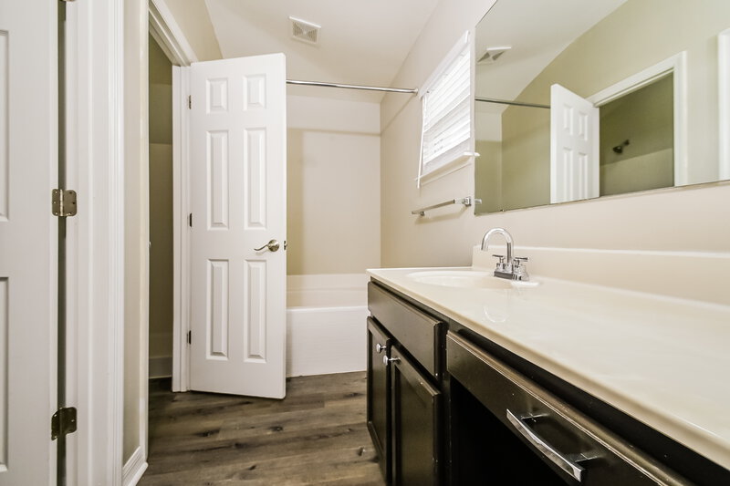 3,550/Mo, 12913 Brookcrest Place Riverview, FL 33578 Main Bathroom View